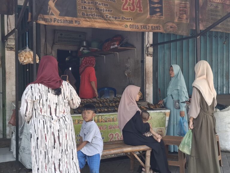 Bangil ada apasih? Cobain Kuliner Khas Bangil Ikan Asap yukk!!