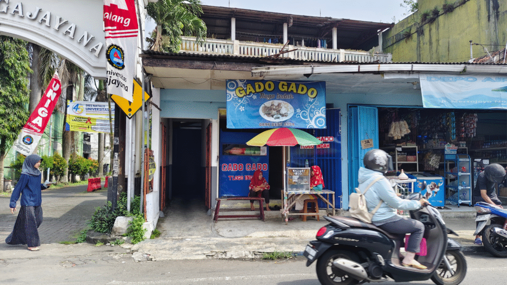 tempat gado gado sebelah uniga