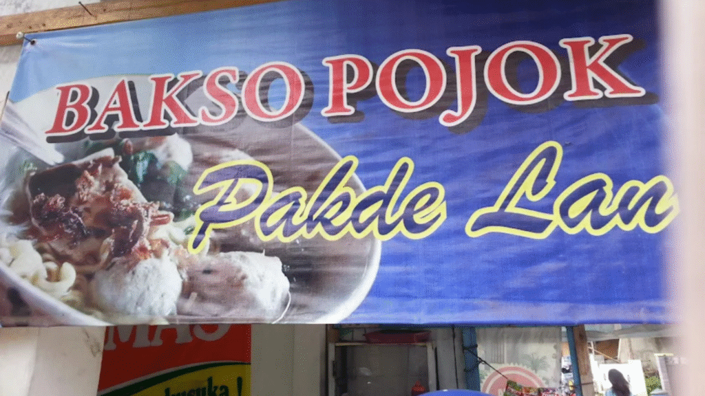 spanduk depan bakso pojok pakdhe lan