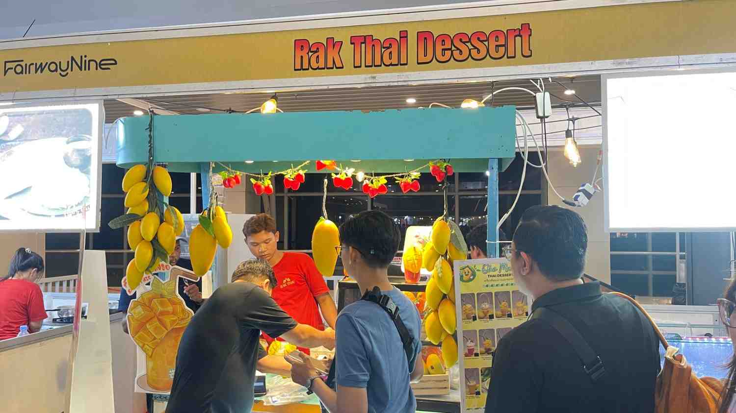 Tenant dessert Thailand yang menggugah selera