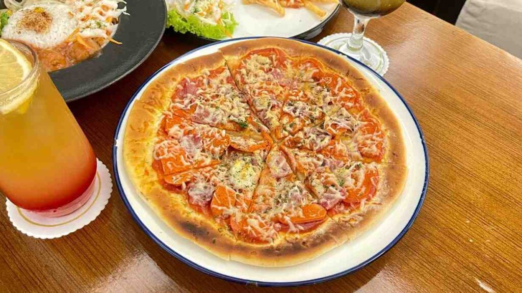 menu pizza meat lover di sky rooftop by rayz