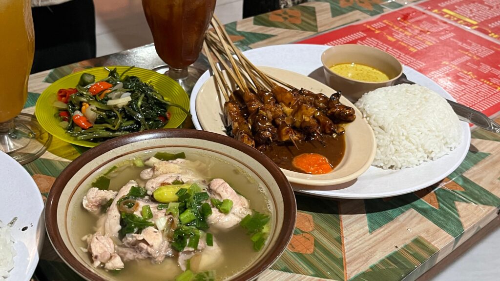 Dapur Jawa salah satu tempat makan favorti pelajar di pare kampung inggris
