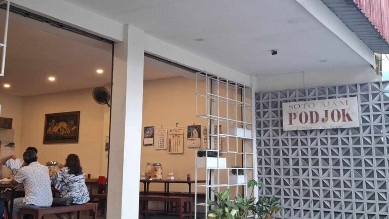 Soto Podjok Kediri: Cita Rasa Legendaris Sejak 1926