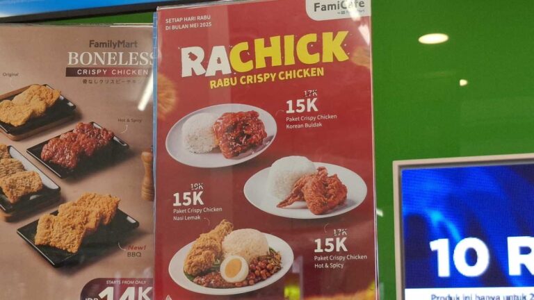 Family Mart Sajikan Rachick, Menu Ayam Crispy Istimewa Setiap Rabu Selama Mei 2025