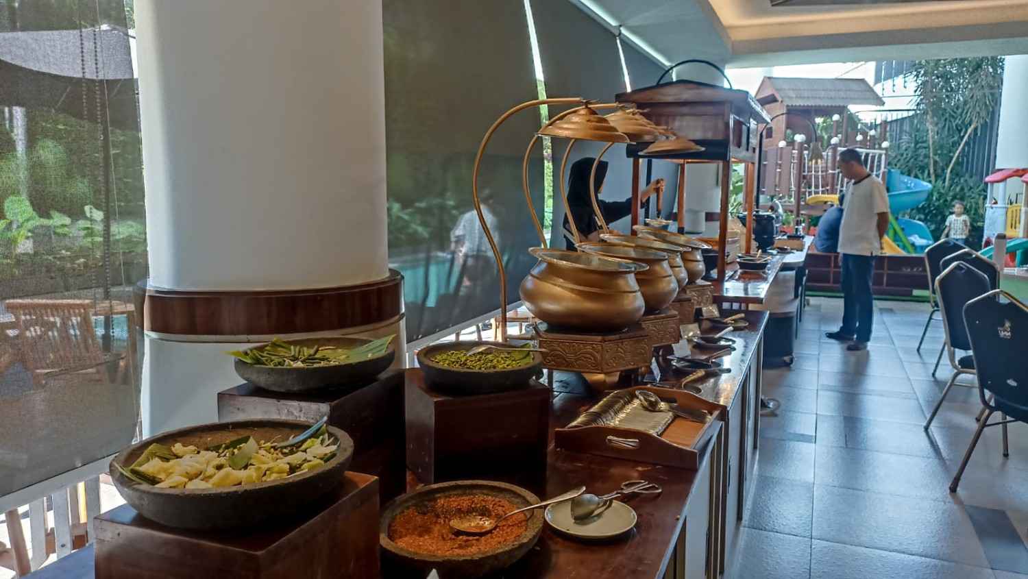 breakfast rayz hotel