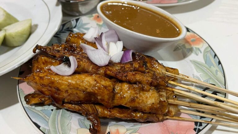 Sate Ponorogo: Jejak Sejarah Kelezatan yang Melegenda dari Kota Reog