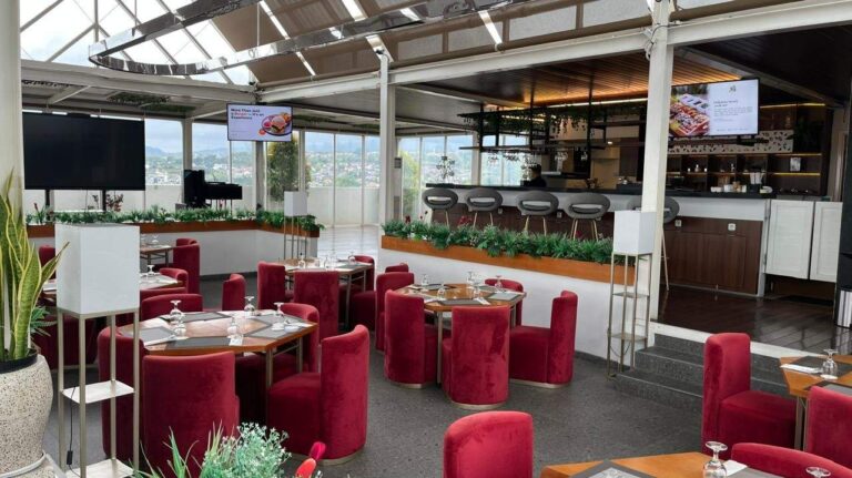 suasana sky rooftop