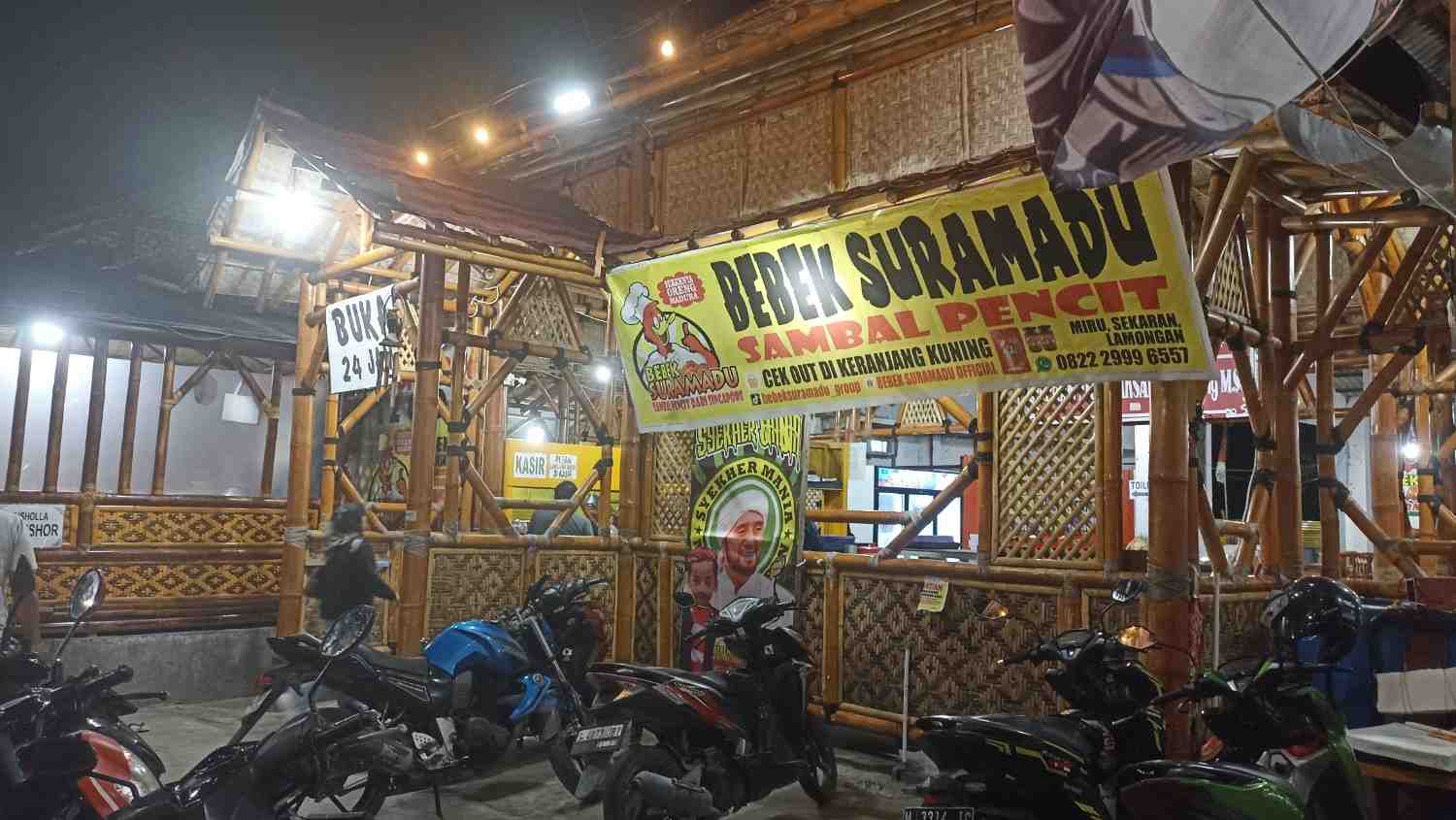 tampilan tempat makan bebek suramadu 2