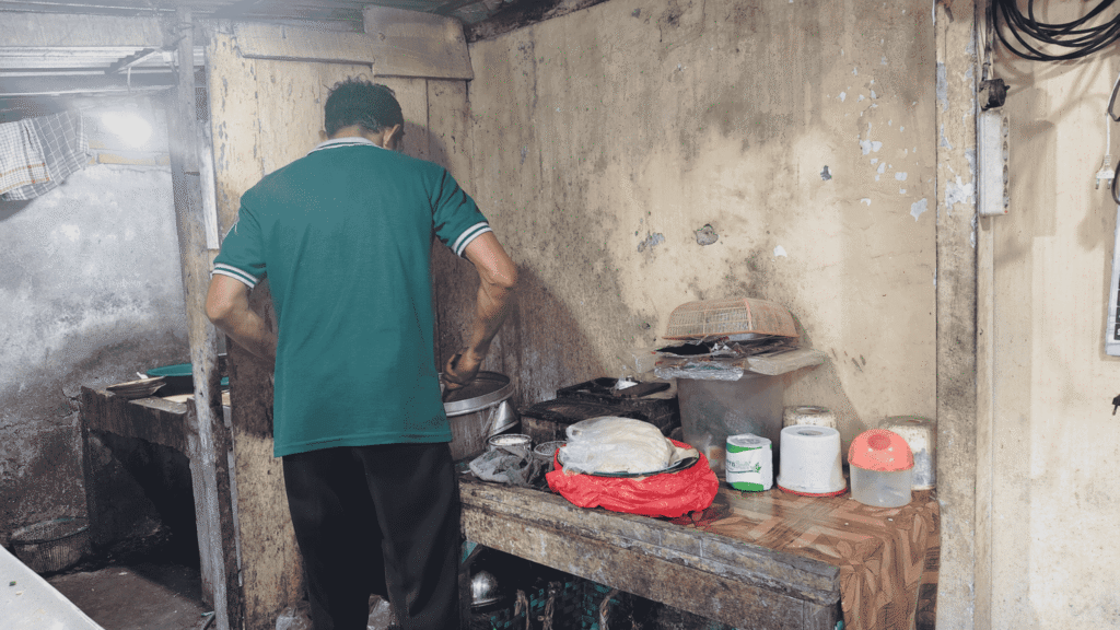 pemilik rawon mbah karsan sekarang