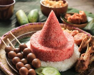 Tumpeng Nasi Merah Putih