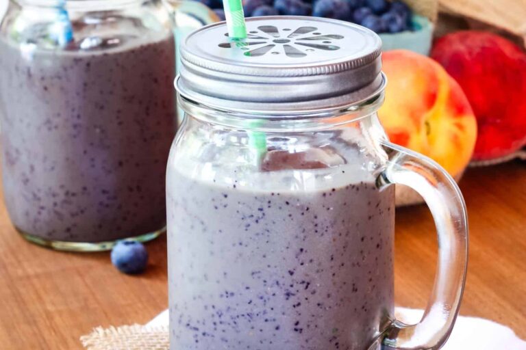 Blueberry-Peach Chia Seed Smoothie